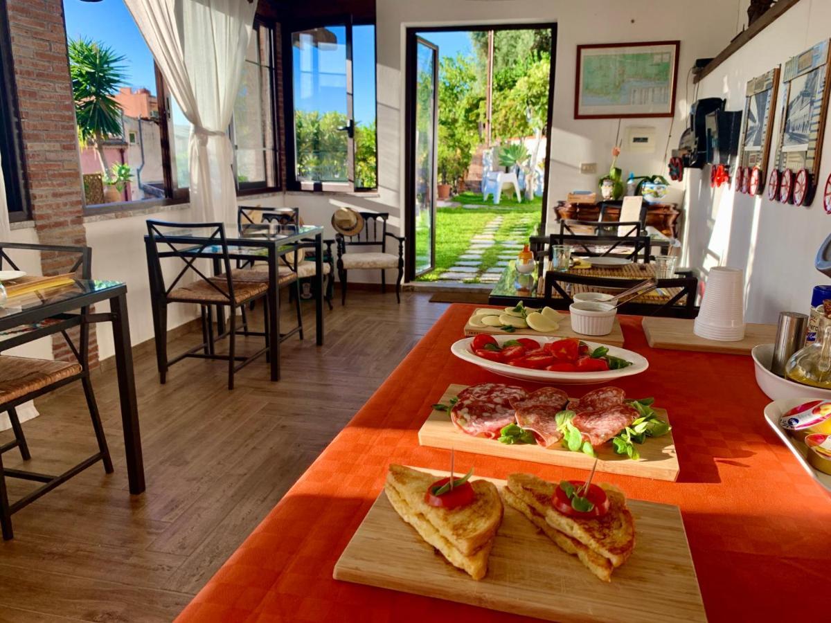 B&B Villa Vittoria Giardini Naxos Εξωτερικό φωτογραφία