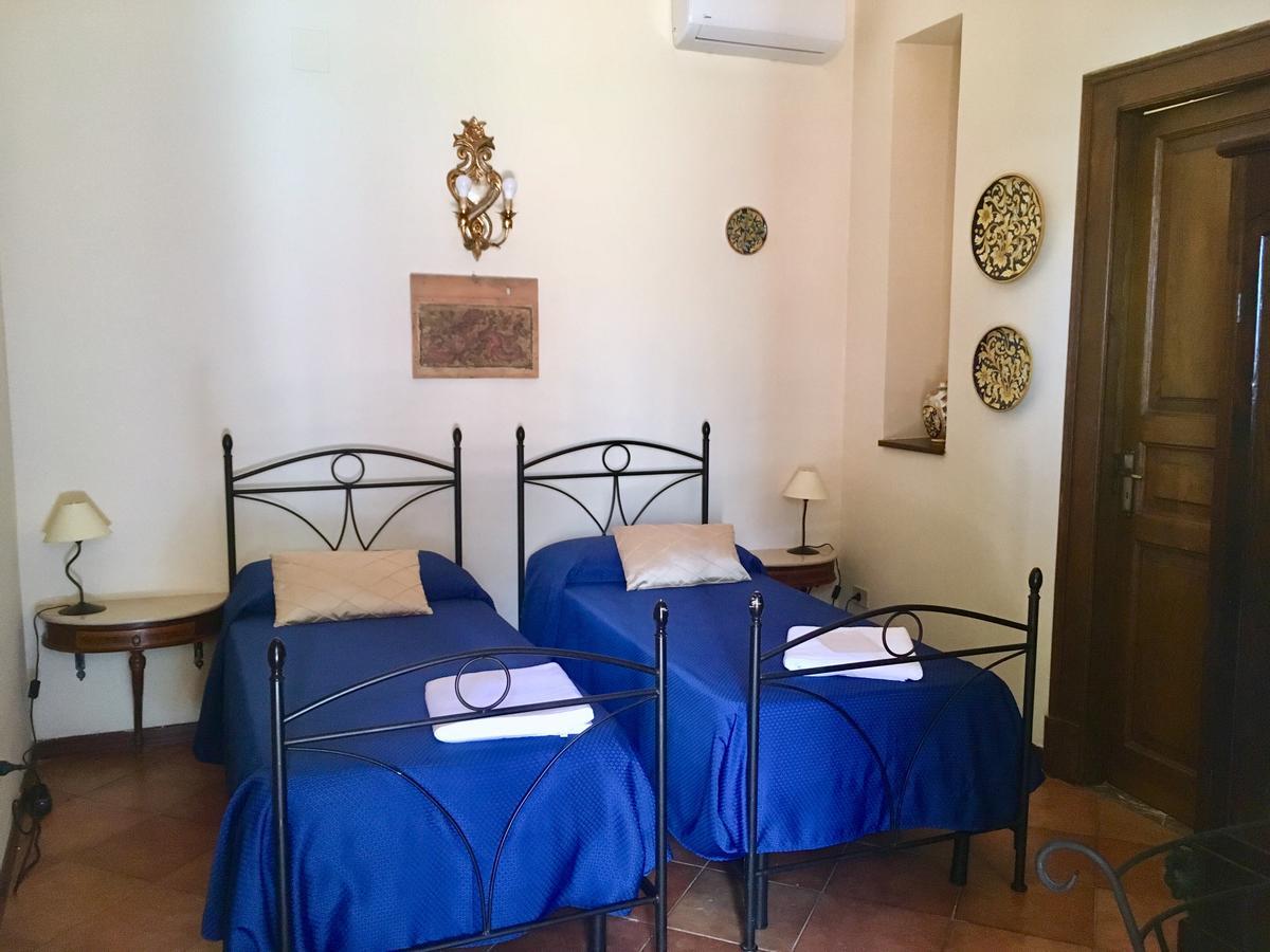 B&B Villa Vittoria Giardini Naxos Εξωτερικό φωτογραφία